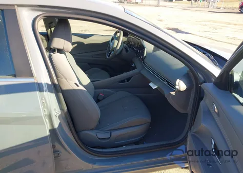 2022 Hyundai Elantra Sel z USA, uszkodzony, nr VIN KMHLN4AG6NU255720